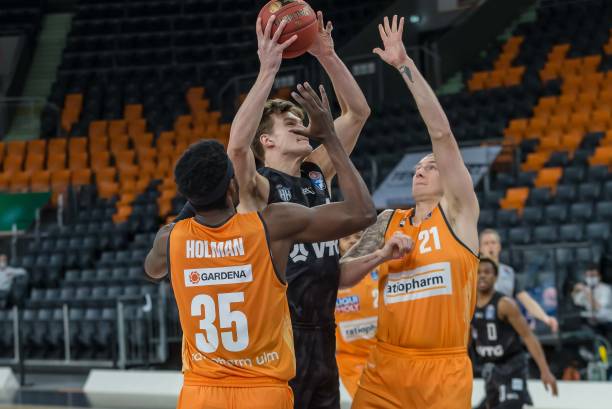 内线不仅在 内线不仅在