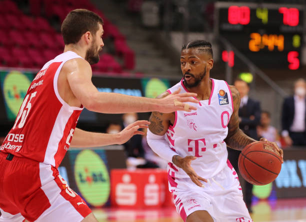 法乔利不仅 法乔利不仅